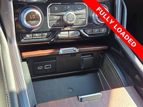 Used 2023 GMC Yukon Denali Ultimate image 21