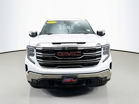 Used 2022 GMC Sierra 1500 SLT w/ SLT Premium Plus Package image 2
