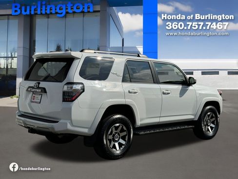 Used 2024 Toyota 4Runner TRD Off-Road Premium image 14