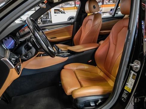 Used 2018 BMW 540i image 33