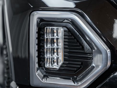 Used 2019 GMC Sierra 1500 AT4 w/ AT4 Premium Package image 10