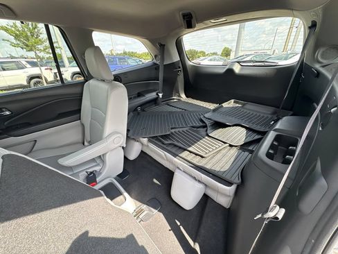 Used 2019 Honda Pilot Touring image 18