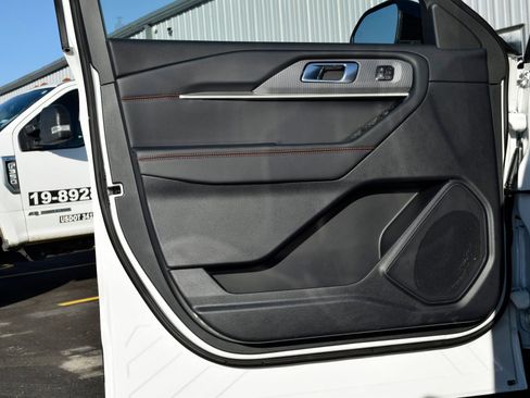 New 2026 Ford Explorer ST-Line w/ ST-Line Street Pack image 19