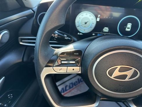 Used 2024 Hyundai Elantra SEL image 14