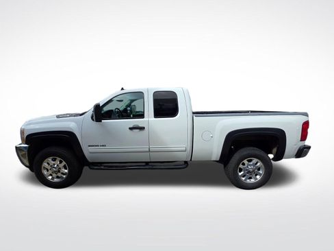 Used 2012 Chevrolet Silverado 2500 LT w/ Interior Plus Package image 8