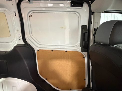 Used 2017 Ford Transit Connect XL image 33