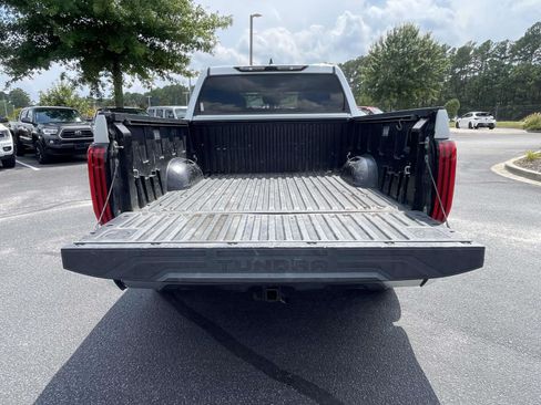 Used 2022 Toyota Tundra Limited w/ Power Package AWD/4WD image 8