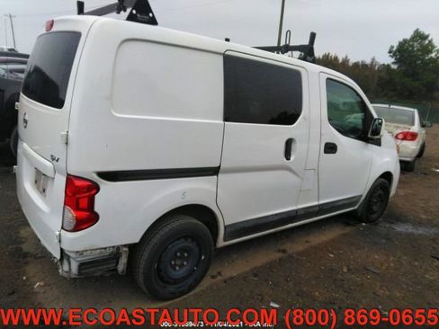 Used 2015 Nissan NV200 SV w/ Technology Package image 2
