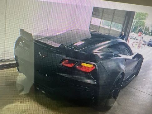 Used 2019 Chevrolet Corvette Z06 RWD image 12