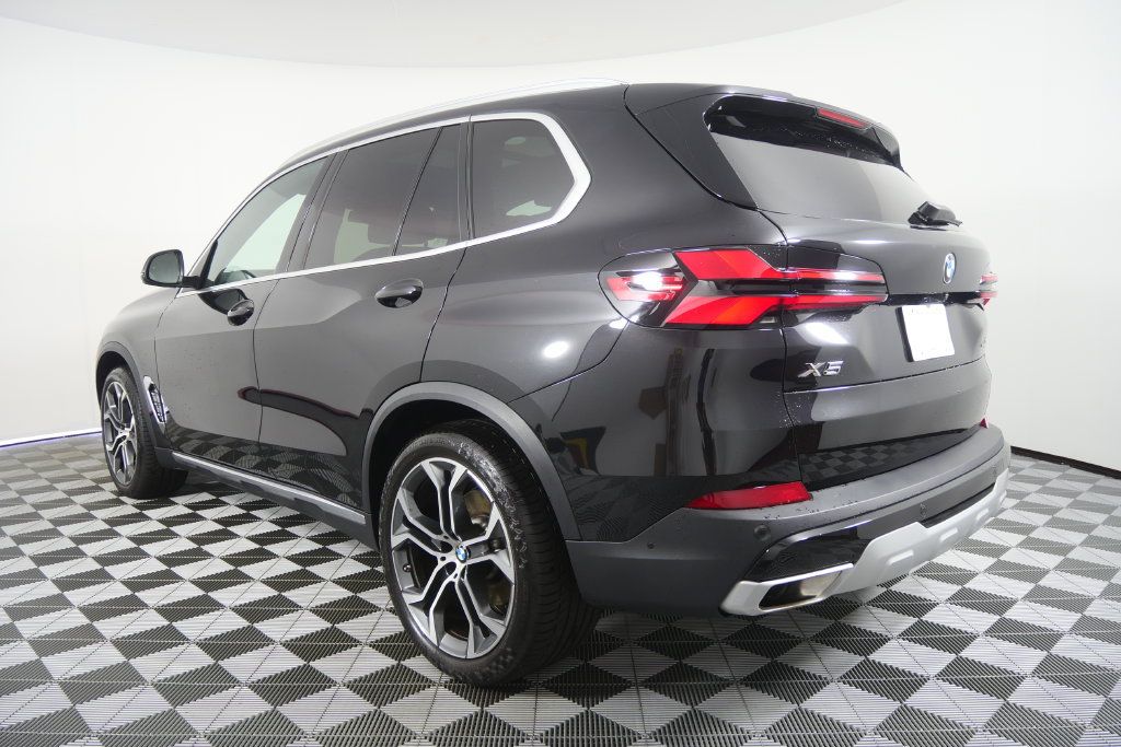 Used 2026 BMW X5 xDrive40i AWD/4WD image 6