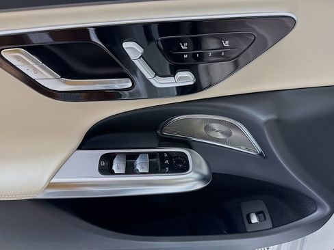 New 2026 Mercedes-Benz E 350 4MATIC Sedan image 18