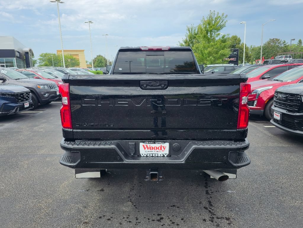 Certified 2024 Chevrolet Silverado 3500 LT w/ Midnight Edition AWD/4WD image 8