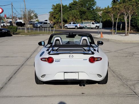 Used 2016 MAZDA MX-5 Miata Grand Touring image 5
