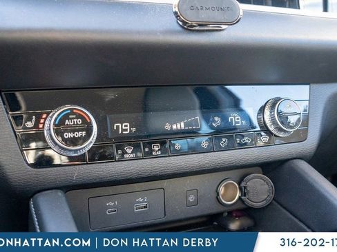 Used 2022 Mitsubishi Outlander SE image 9