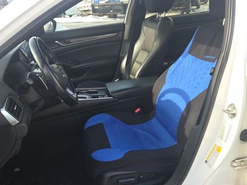 Used 2018 Honda Accord Sport image 24