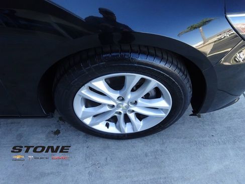 Used 2018 Chevrolet Malibu LT image 10