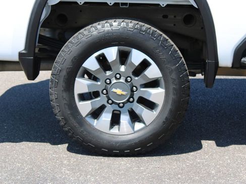 Used 2025 Chevrolet Silverado 2500 Custom w/ Custom Value Package AWD/4WD image 13
