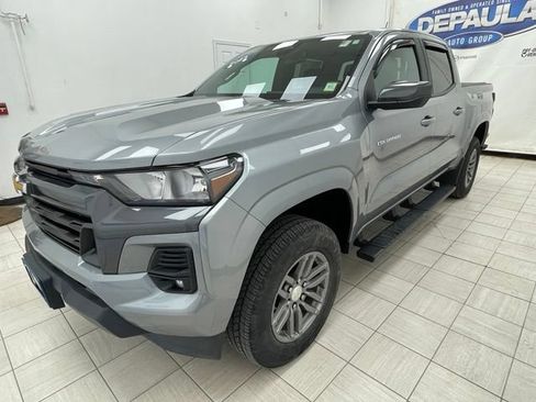 Used 2023 Chevrolet Colorado LT w/ LT Convenience Package II AWD/4WD image 19