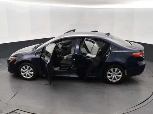 Used 2023 Toyota Corolla LE FWD image 7
