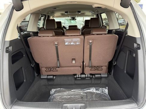 Certified 2026 Honda Odyssey Touring image 19