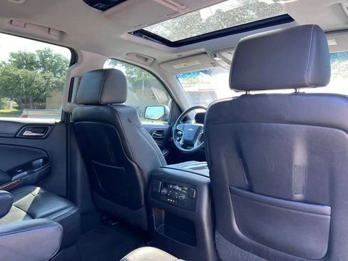 Used 2015 Chevrolet Tahoe LTZ AWD/4WD image 31