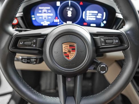 Certified 2025 Porsche Macan Electric w/ Premium Package RWD image 16
