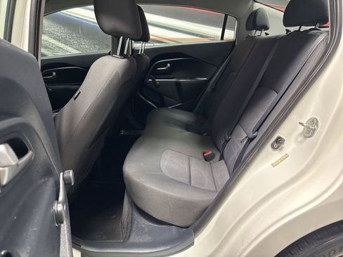 Used 2015 Kia Rio LX image 13
