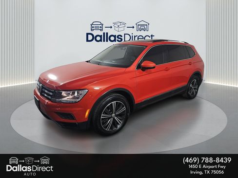 Used 2018 Volkswagen Tiguan SE w/ Panoramic Sunroof Package image 5