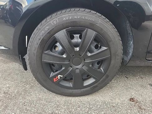 Used 2017 Ford Fiesta S image 10