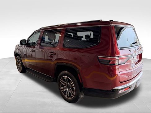Used 2024 Jeep Wagoneer Series II w/ Flexible Seating Group image 3