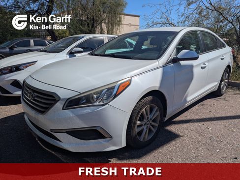 Used 2017 Hyundai Sonata SE w/ Cargo Package image 1