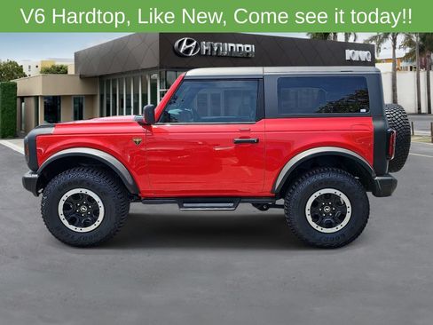 Used 2023 Ford Bronco Badlands w/ Sasquatch Package AWD/4WD image 6