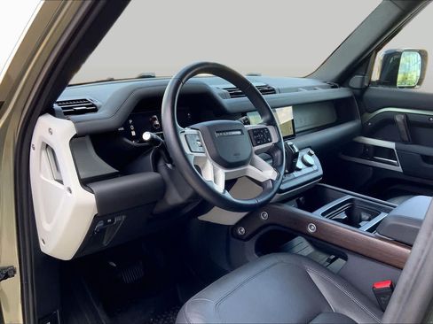 Used 2024 Land Rover Defender 110 S AWD/4WD image 18