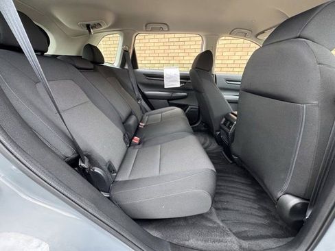 Used 2023 Honda CR-V LX image 12