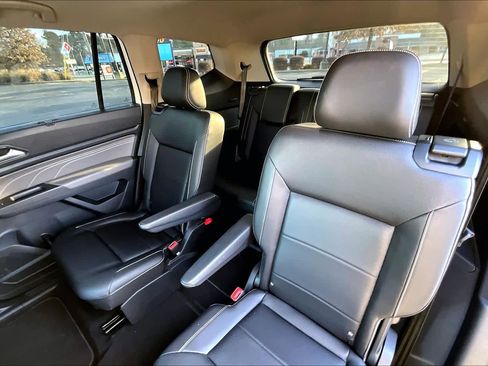 Used 2023 Volkswagen Atlas SEL image 20