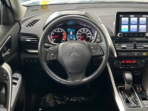 Used 2022 Mitsubishi Eclipse Cross SE FWD image 9