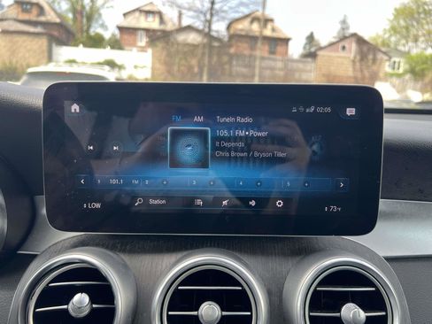 Used 2021 Mercedes-Benz GLC 300 4MATIC image 27