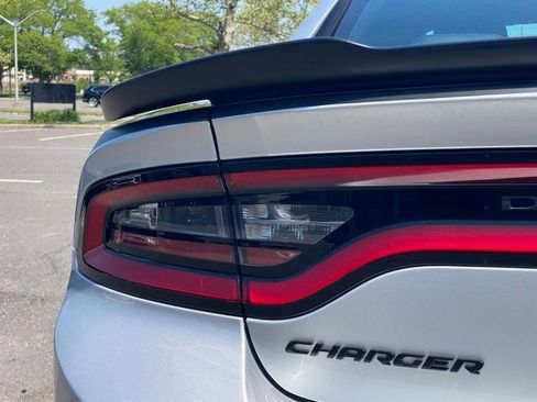 Used 2023 Dodge Charger R/T w/ Plus Group RWD image 17