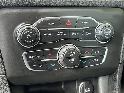 Used 2022 Dodge Charger GT RWD image 28