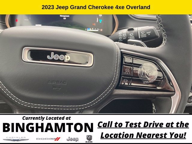 New 2023 Jeep Grand Cherokee Overland w/ Luxury Tech Group IV AWD/4WD image 14