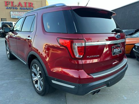 Used 2018 Ford Explorer Platinum AWD/4WD image 5