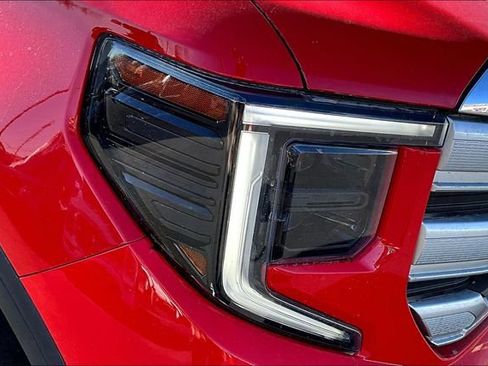 Used 2023 GMC Sierra 1500 SLE image 32