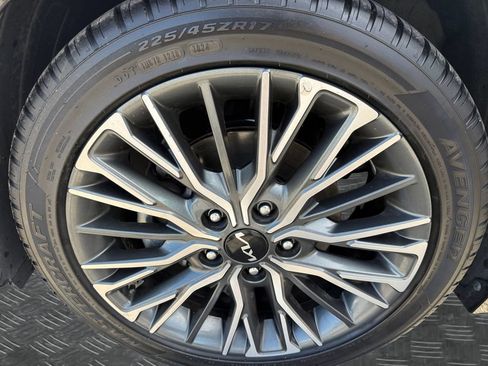 Certified 2024 Kia Forte GT-Line FWD image 23
