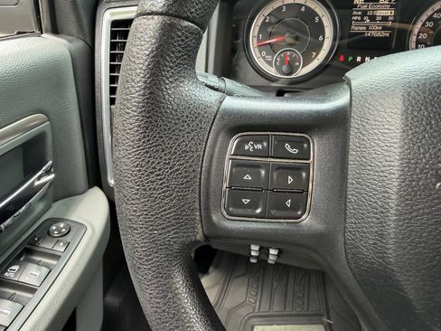 Used 2016 RAM 1500 Classic SLT AWD/4WD image 19