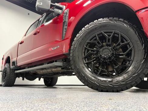 Used 2025 Ford F250 Lariat w/ Black Appearance Package AWD/4WD image 2