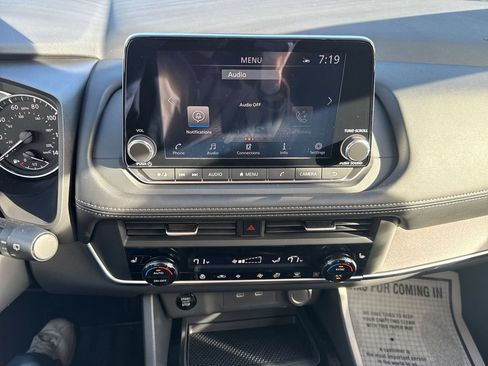 New 2026 Nissan Rogue SV w/ Cold Weather Package AWD/4WD image 19