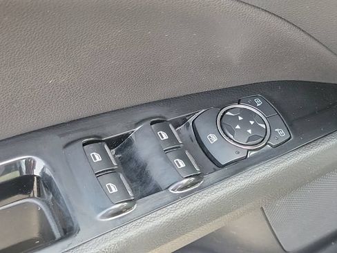 Used 2013 Ford Fusion SE FWD image 15