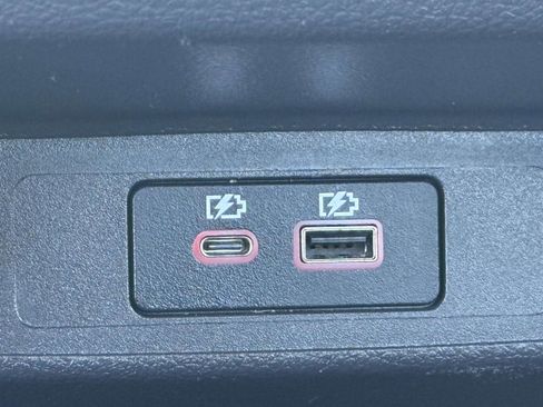 Used 2024 Nissan Altima 2.5 SV FWD image 6