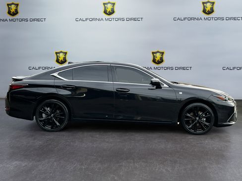 Used 2023 Lexus ES 300h F Sport w/ Accessory Package (Z2) image 4