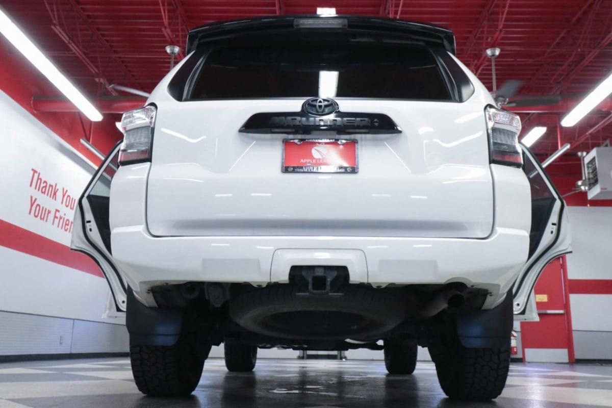 Used 2021 Toyota 4Runner Venture AWD/4WD image 32